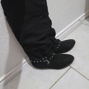 Black boots